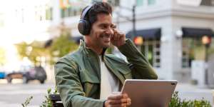 Réelle Réduction de Bruit Adaptative et Smart Ambient Réelle Réduction de Bruit Adaptative et Smart Ambient