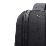 Protection renforcée contre l’eau et la poussière Protection renforcée contre l’eau et la poussière