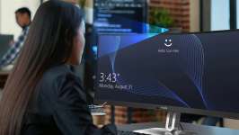 Compatible avec Windows Hello : un accès facile et sécurisé Compatible avec Windows Hello : un accès facile et sécurisé