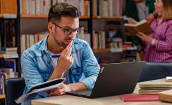 <p>COMMUNICATION PROFESSIONNELLE</p>