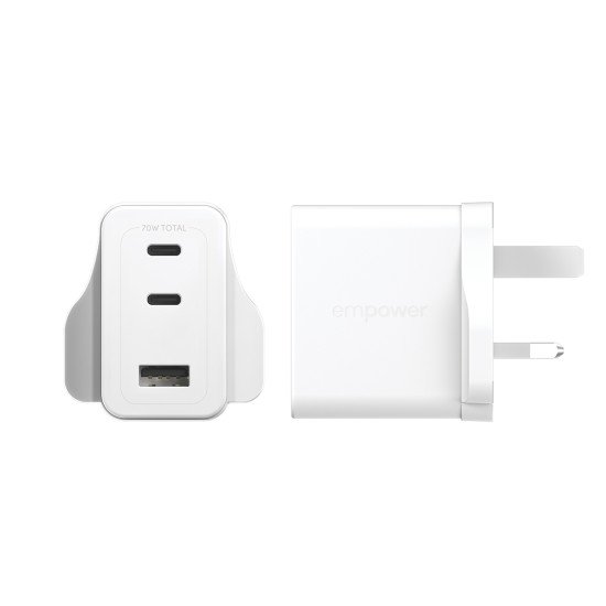 PanzerGlass empower by ® Turbo 70W Multiple Charger incl. 2 x USB-C + USB-A | UK Plug | Silver White Protection d'écran transparent Universel 1 pièce(s)