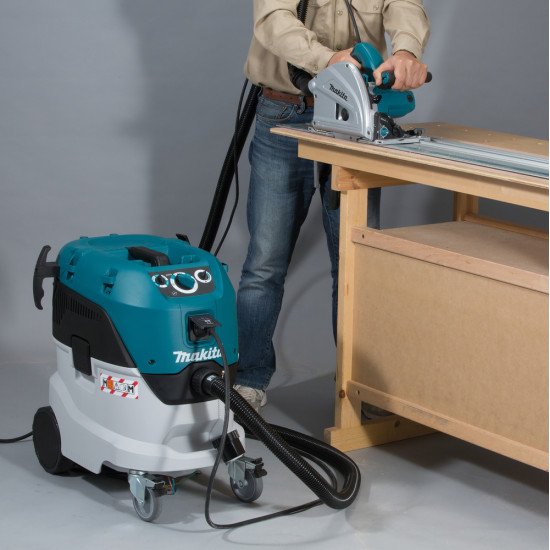 Makita VC4210M Aspirateur 34 L Aspirateur sans sac Sec&humide 1200 W Combiné