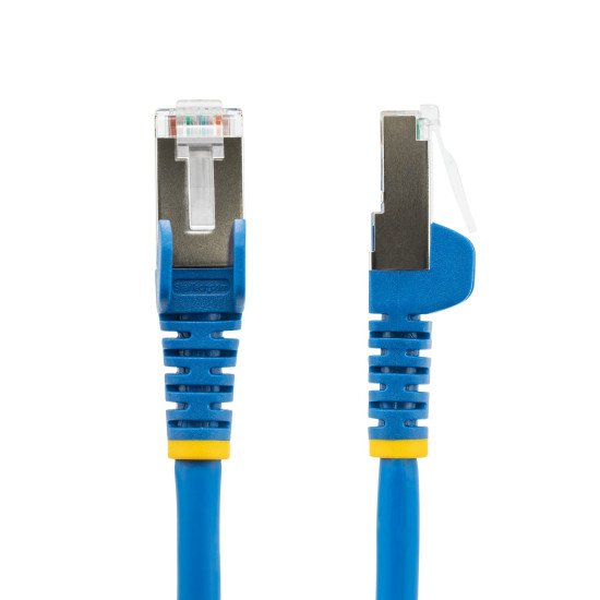 StarTech.com Câble Ethernet CAT6a 50cm - Low Smoke Zero Halogen (LSZH) - 10 Gigabit 500MHz 100W PoE RJ45 S/FTP Cordon de Raccordement Réseau Snagless Bleu avec Décharge de Tension
