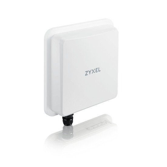 Zyxel FWA710 routeur sans fil Multi-Gigabit Ethernet Bi-bande (2,4 GHz / 5 GHz) 5G Blanc