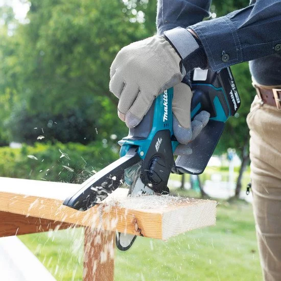 Makita DUC101Z tronçonneuse 320 W Noir, Bleu Makita DUC101Z tronçonneuse 320 W Noir, Bleu