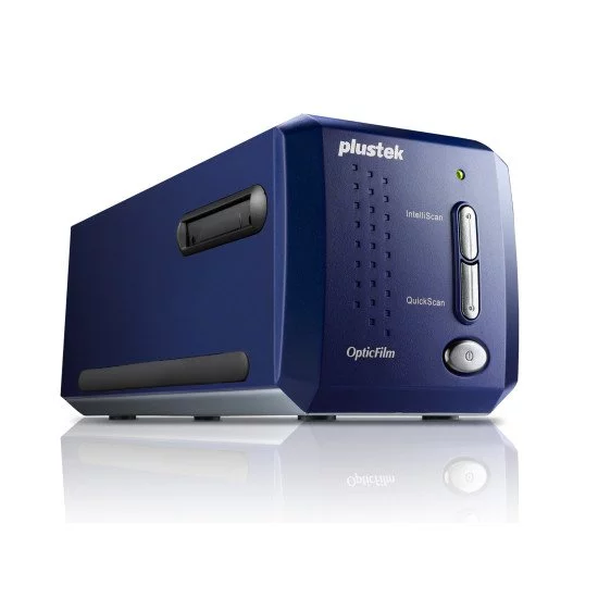 Plustek OpticFilm 8100 Numériseur d'archivage/à défilement 7200 x 7200 DPI Bleu Plustek OpticFilm 8100 Numériseur d'archivage/à défilement 7200 x 7200 DPI Bleu