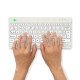 R-Go Tools Clavier ergonomique R-Go Compact Break, clavier compact avec logiciel de pause, AZERTY (BE), Bluetooth, blanc