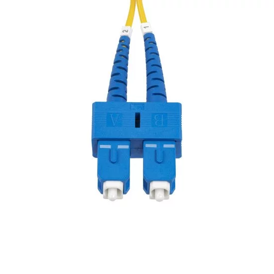 StarTech.com Câble Fibre Optique de 5m Duplex Monomode SC à SC (UPC) OS2, 9/125µm, 40G/100G, Cordon Fibre Optique, Insensible à la Courbure, Faible Perte d'Insertion, Cordon Patch Fibre LSZH StarTech.com Câble Fibre Optique de 5m Duplex Monomode SC à SC (UPC) OS2, 9/125µm, 40G/100G, Cordon Fibre Optique, Insensible à la Courbure, Faible Perte d'Insertion, Cordon Patch Fibre LSZH