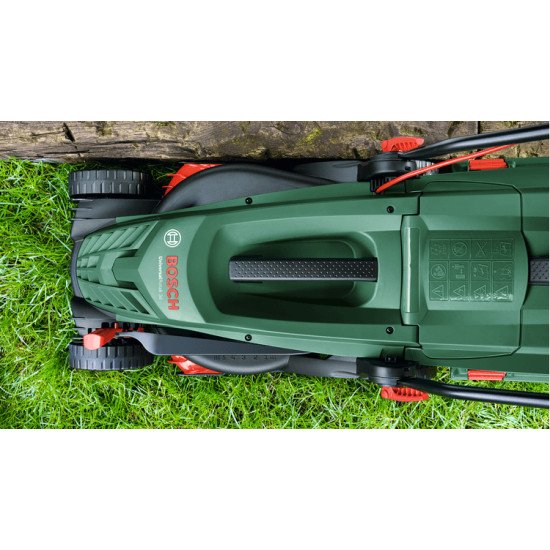 Bosch UniversalRotak Marcher derrière un tracteur tondeuse Secteur Vert