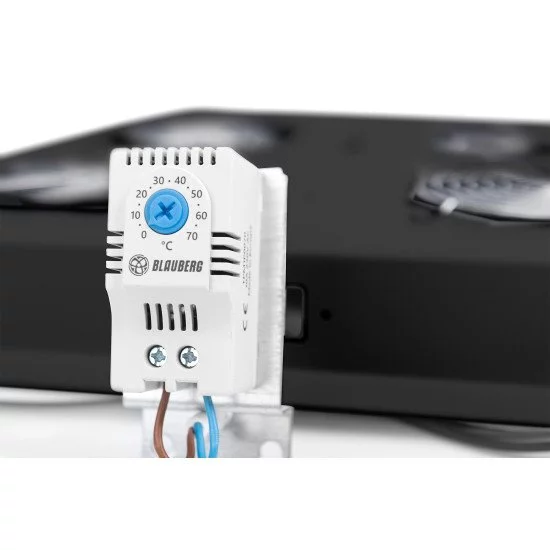 Digitus Unité de ventilation de toit pour armoires réseau de série Unique, armoires réseau et armoires serveur Dynamic Basic Digitus Unité de ventilation de toit pour armoires réseau de série Unique, armoires réseau et armoires serveur Dynamic Basic