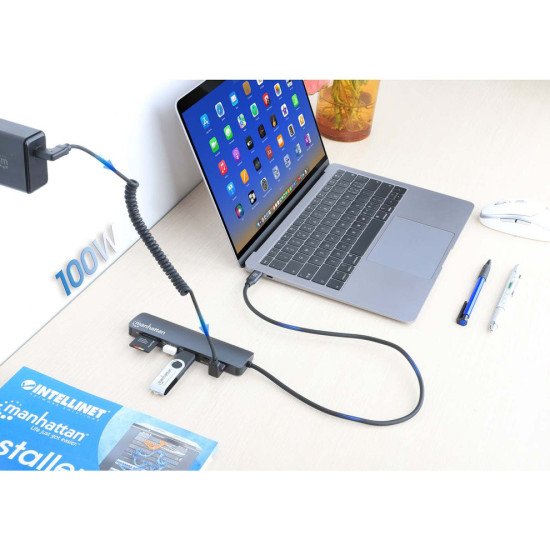 Manhattan Dock/hub USB-C avec lecteur de cartes, 5 ports : HDMI, 2x USB-A + 2x USB-C, avec Power Delivery (PD) 100 W - nécessite un chargeur USB-C externe (non inclus). Alimenté par USB (aucune alimentation externe requise) lorsque le PD n'est pas utilisé