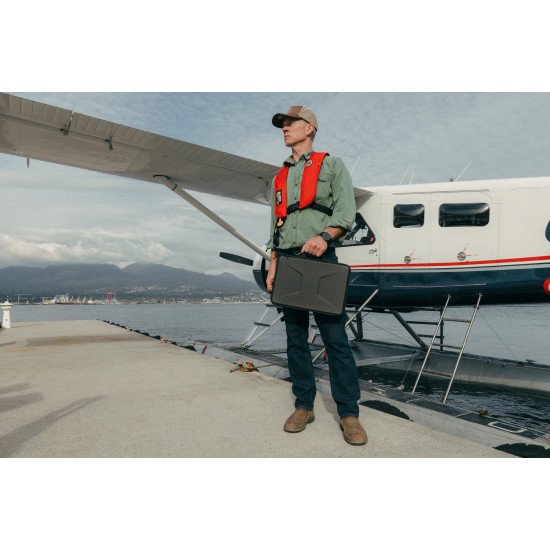 Urban Armor Gear 984179114040 sacoche d'ordinateurs portables 40,6 cm (16") Housse Noir