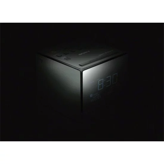 Sony XDRC1DBP Radio portable Horloge Noir, Argent Sony XDRC1DBP Radio portable Horloge Noir, Argent