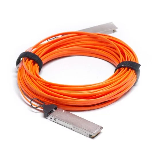 Cisco 7m 100GBASE QSFP câble InfiniBand et à fibres optiques QSFP+ Cisco 7m 100GBASE QSFP câble InfiniBand et à fibres optiques QSFP+