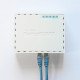 Mikrotik RB750GR3 Routeur connecté Gigabit Ethernet Turquoise, Blanc