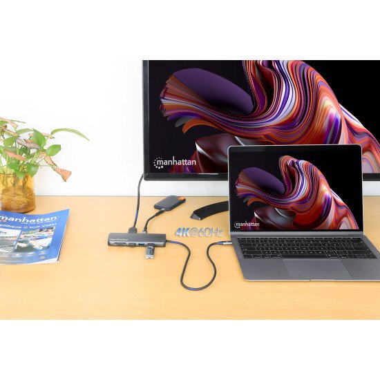 Manhattan Dock/hub USB-C avec lecteur de cartes, 7 ports : Ethernet, HDMI, 3x USB-A + 2x USB-C, avec Power Delivery (PD) 100 W - nécessite un chargeur USB-C externe (non inclus). Alimenté par USB (aucune alimentation externe requise) lorsque le PD n'est p