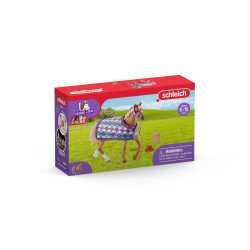 schleich HORSE CLUB Pur-sang anglais avec couverture schleich HORSE CLUB Pur-sang anglais avec couverture