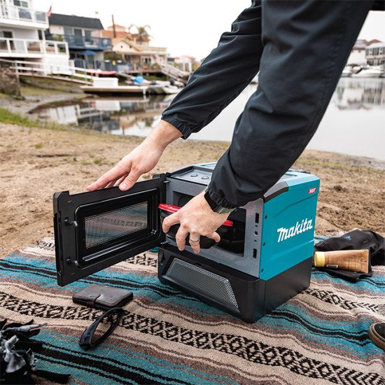 Makita MW001G Noir, Vert Micro-onde simple Comptoir 8 L 500 W Makita MW001G Noir, Vert Micro-onde simple Comptoir 8 L 500 W
