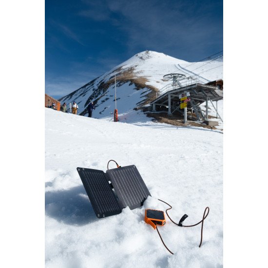 Xtorm SolarBooster 14W - Foldable Solar Panel