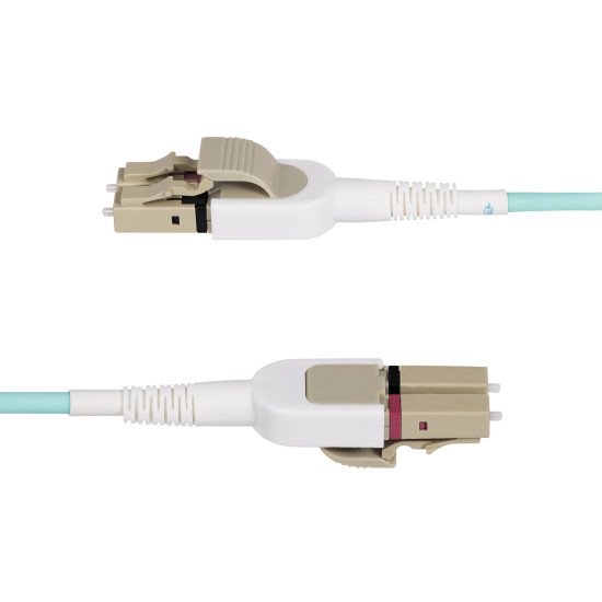 StarTech.com Câble Fibre Optique Commutable OM4 LC à LC (UPC) de 5m, Multimode 50/125µm, Câble Fibre Optique de 5m Multimode, Réseaux 100G, Faible Perte d'Insertion, LSZH, Commutation de Polarité Sans Outil