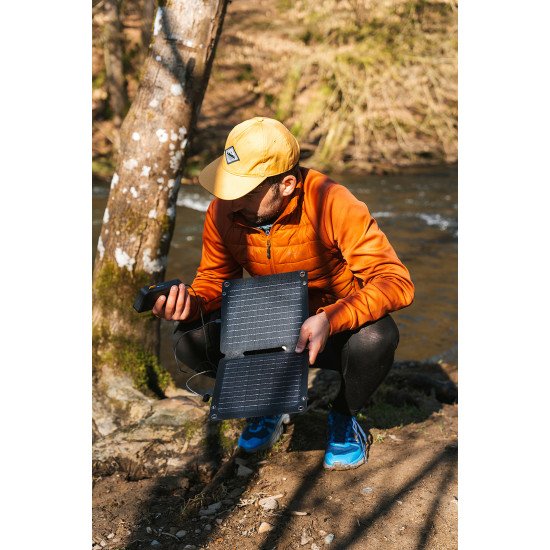 Xtorm SolarBooster 14W - Foldable Solar Panel