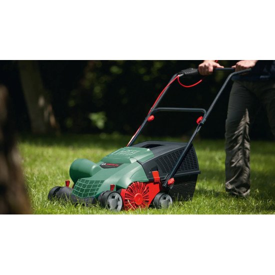 Bosch Universal Verticut 1100 tondeuse à gazon Marcher derrière un tracteur tondeuse Secteur Vert