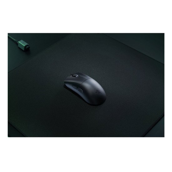 Razer DeathAdder V3 HyperSpeed souris Jouer Droitier RF Wireless + USB Type-C Optique 26000 DPI Razer DeathAdder V3 HyperSpeed souris Jouer Droitier RF Wireless + USB Type-C Optique 26000 DPI