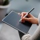 Wacom Intuos One Small tablette graphique Gris, Blanc 152 x 95 mm USB/Bluetooth Wacom Intuos One Small tablette graphique Gris, Blanc 152 x 95 mm USB/Bluetooth