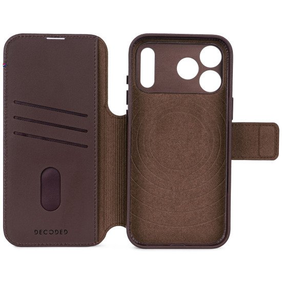 Decoded D26IPO17PDW5CN coque de protection pour téléphones portables 16 cm (6.3") Étui avec portefeuille Marron