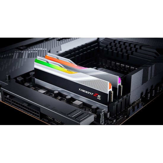 G.Skill Trident Z5 RGB F5-6000J3636F16GX2-TZ5RS module de mémoire 32 Go 2 x 16 Go DDR5 288-pin DIMM