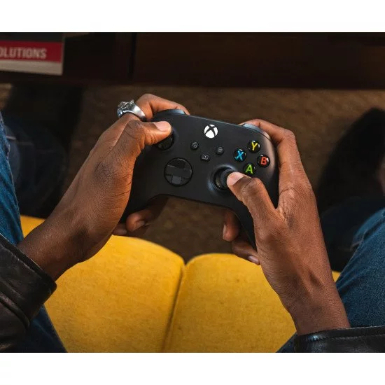 Test Xbox Elite Series 2 : la meilleure manette de jeu Xbox et PC - Les  Numériques