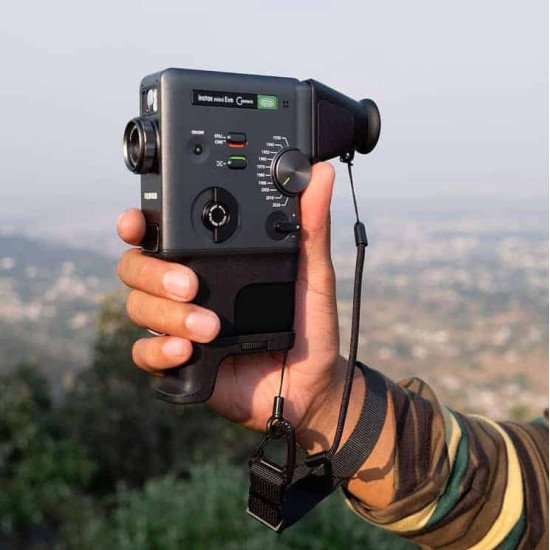 Fujifilm Instax mini evo Cinema 1/5" 2560 x 1920 pixels 62 x 46 mm CMOS Noir