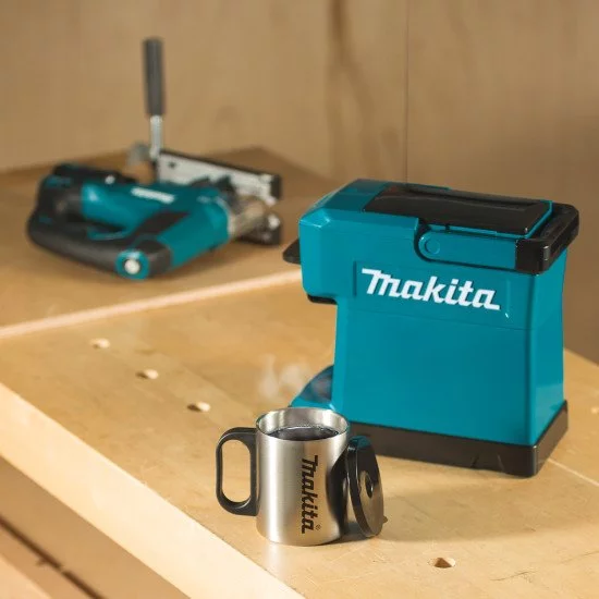 Makita DCM501Z machine à café Makita DCM501Z machine à café