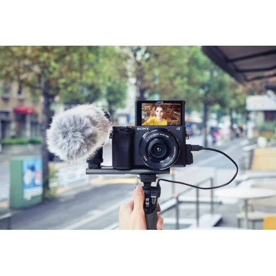 Sony α 6400 Boîtier MILC 24,2 MP CMOS 6000 x 4000 pixels Noir Sony α 6400 Boîtier MILC 24,2 MP CMOS 6000 x 4000 pixels Noir