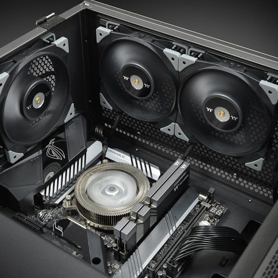 Thermaltake TOUGHFAN 12 Boitier PC Ventilateur 12 cm Noir 2 pièce(s) Thermaltake TOUGHFAN 12 Boitier PC Ventilateur 12 cm Noir 2 pièce(s)