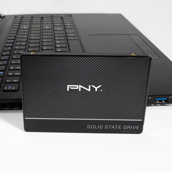 PNY SSD7CS900-4TB-RB disque SSD 2.5" 4000 Go Série ATA III