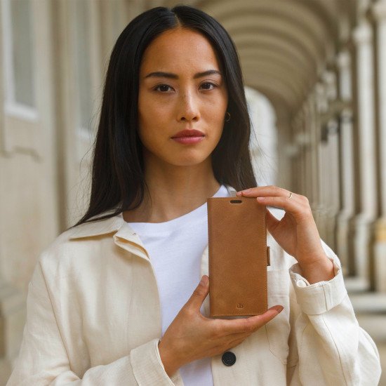 dbramante1928 Lynge coque de protection pour téléphones portables 17,3 cm (6.8") Folio Teint