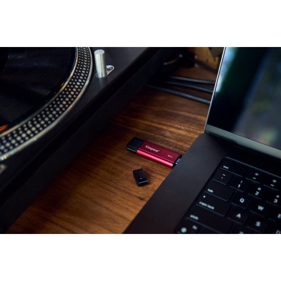 Kingston Technology 2TB Dual USB-A/C Portable SSD, Up to 1050MB/s USB 3.2 Gen 2