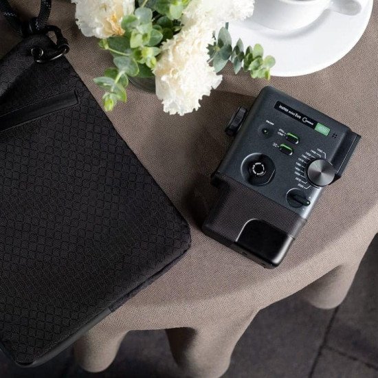 Fujifilm Instax mini evo Cinema 1/5" 2560 x 1920 pixels 62 x 46 mm CMOS Noir