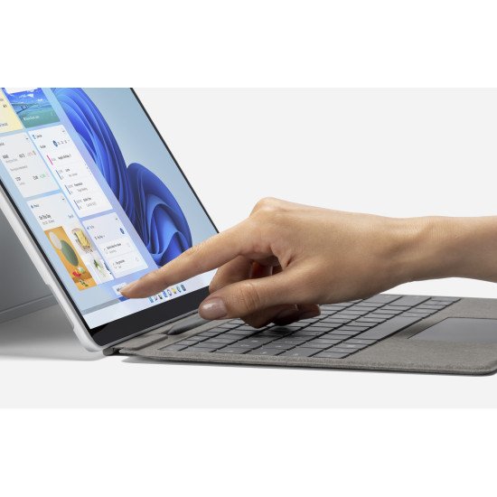Microsoft Surface Pro 8 4G LTE 128 Go 33 cm (13") 11e génération de processeurs Intel® Core™ i5 8 Go Wi-Fi 6 (802.11ax) Windows 10 Pro Platine