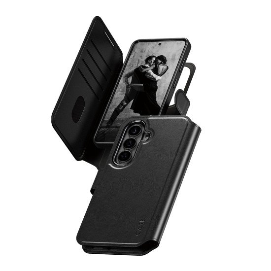 PanzerGlass CARE™ by ® Tango 2-in-1 Wallet Case w. Qi Samsung Galaxy S26 coque de protection pour téléphones portables Housse Transparent