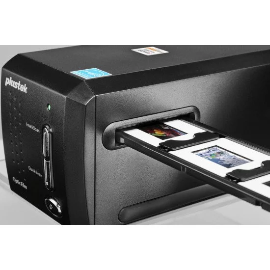 Plustek OpticFilm 8200i Ai Numériseur d'archivage/à défilement 7200 x 7200 DPI Noir Plustek OpticFilm 8200i Ai Numériseur d'archivage/à défilement 7200 x 7200 DPI Noir