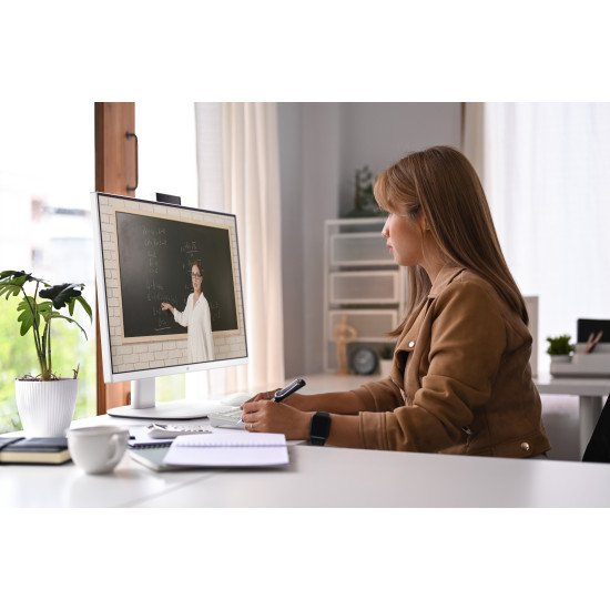 ASUS V600 AiO VM670KA-BPE070W AMD Ryzen AI 5 330 68,6 cm (27") 1920 x 1080 pixels PC All-in-One 16 Go DDR5-SDRAM 512 Go SSD Windows 11 Home Wi-Fi 6 (802.11ax) Noir