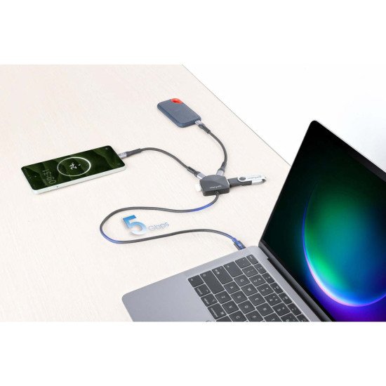 Manhattan Dock/hub combo USB-C & USB-A, 4 ports : 2x USB-A + 2x USB-C, 5 Gbit/s (USB 3.0), forme inclinée pour accès facile, Alimenté par USB (aucune alimentation externe requise)