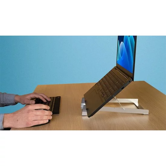 R-Go Tools Support pour ordinateur portable R-Go Riser Basic, support pour ordinateur portable pliable et réglable, aluminium R-Go Tools Support pour ordinateur portable R-Go Riser Basic, support pour ordinateur portable pliable et réglable, aluminium