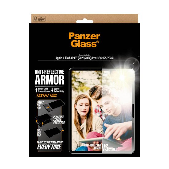 PanzerGlass ® Anti-Reflective Armor Screen Protector iPad Air 13" (2024-2026) | Pro 13" (2024-2025) | Ultra-Wide Fit w. FASTFIT TOOL Protection d'écran transparent Apple 1 pièce(s)