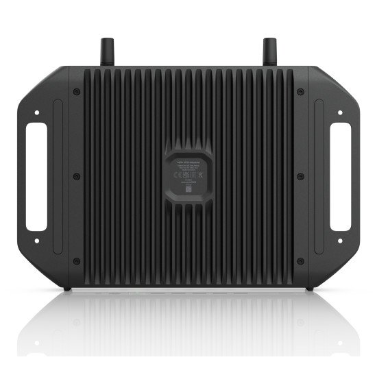 Ubiquiti UCG-Industrial entrée et régulateur 1000, 2500, 10000 Mbit/s