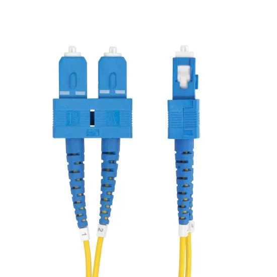 StarTech.com Câble Fibre Optique de 5m Duplex Monomode SC à SC (UPC) OS2, 9/125µm, 40G/100G, Cordon Fibre Optique, Insensible à la Courbure, Faible Perte d'Insertion, Cordon Patch Fibre LSZH StarTech.com Câble Fibre Optique de 5m Duplex Monomode SC à SC (UPC) OS2, 9/125µm, 40G/100G, Cordon Fibre Optique, Insensible à la Courbure, Faible Perte d'Insertion, Cordon Patch Fibre LSZH