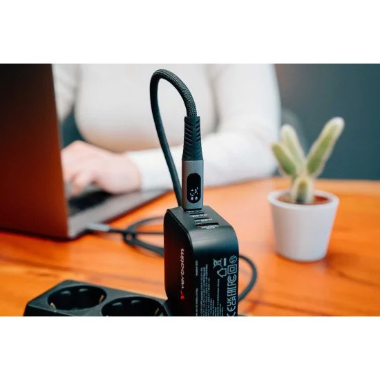 Verbatim 31849 câble USB USB4 Gen 2x2 1,2 m USB C Noir Verbatim 31849 câble USB USB4 Gen 2x2 1,2 m USB C Noir
