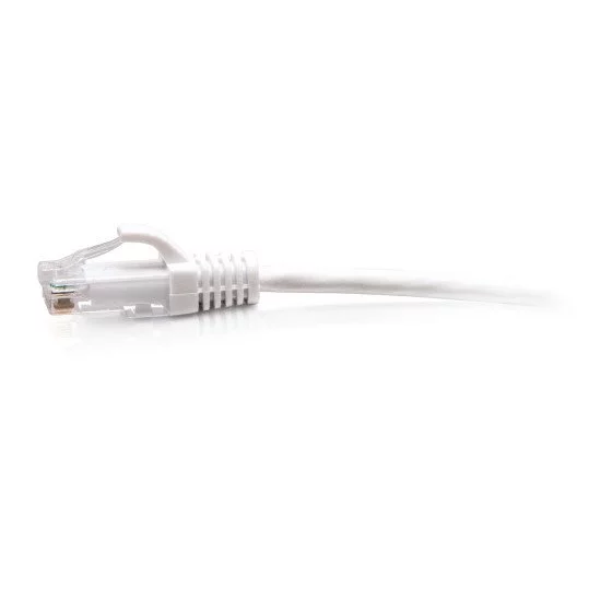 C2G Câble de raccordement Ethernet fin Cat6a non blindé (UTP) avec protection anti-accrochage de 1,5 m - Blanc C2G Câble de raccordement Ethernet fin Cat6a non blindé (UTP) avec protection anti-accrochage de 1,5 m - Blanc